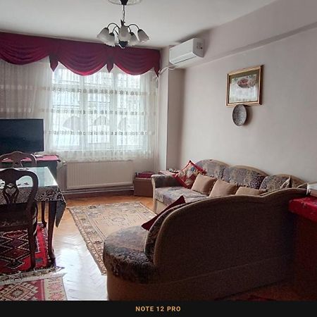 Nur Home 2 Istanboel Buitenkant foto